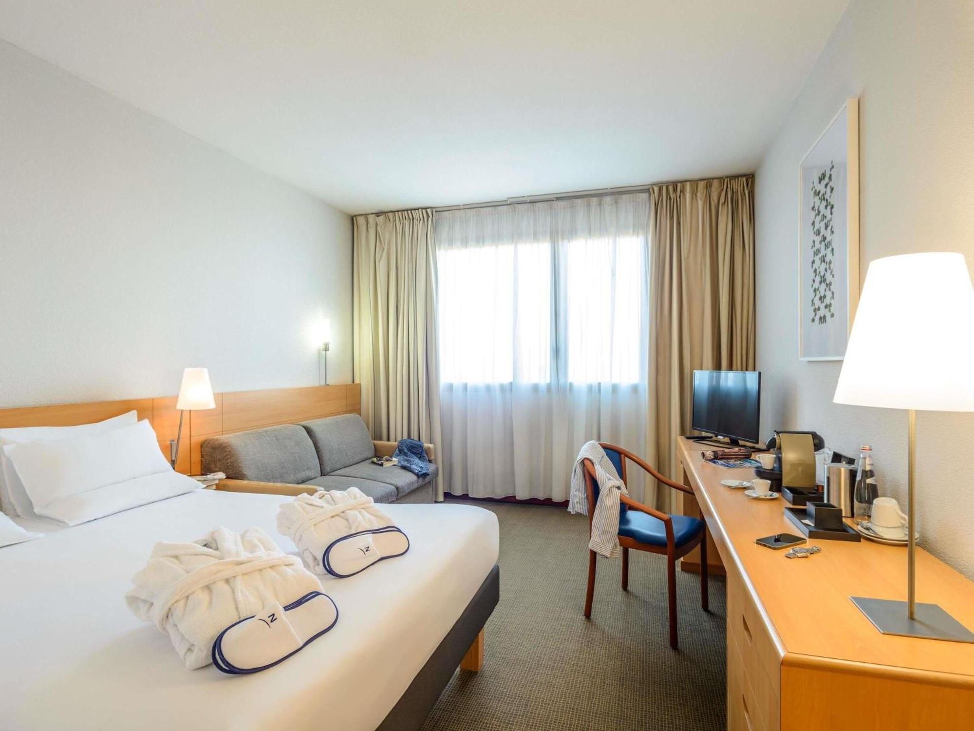 Novotel Torino Corso Giulio Cesare Zewnętrze zdjęcie