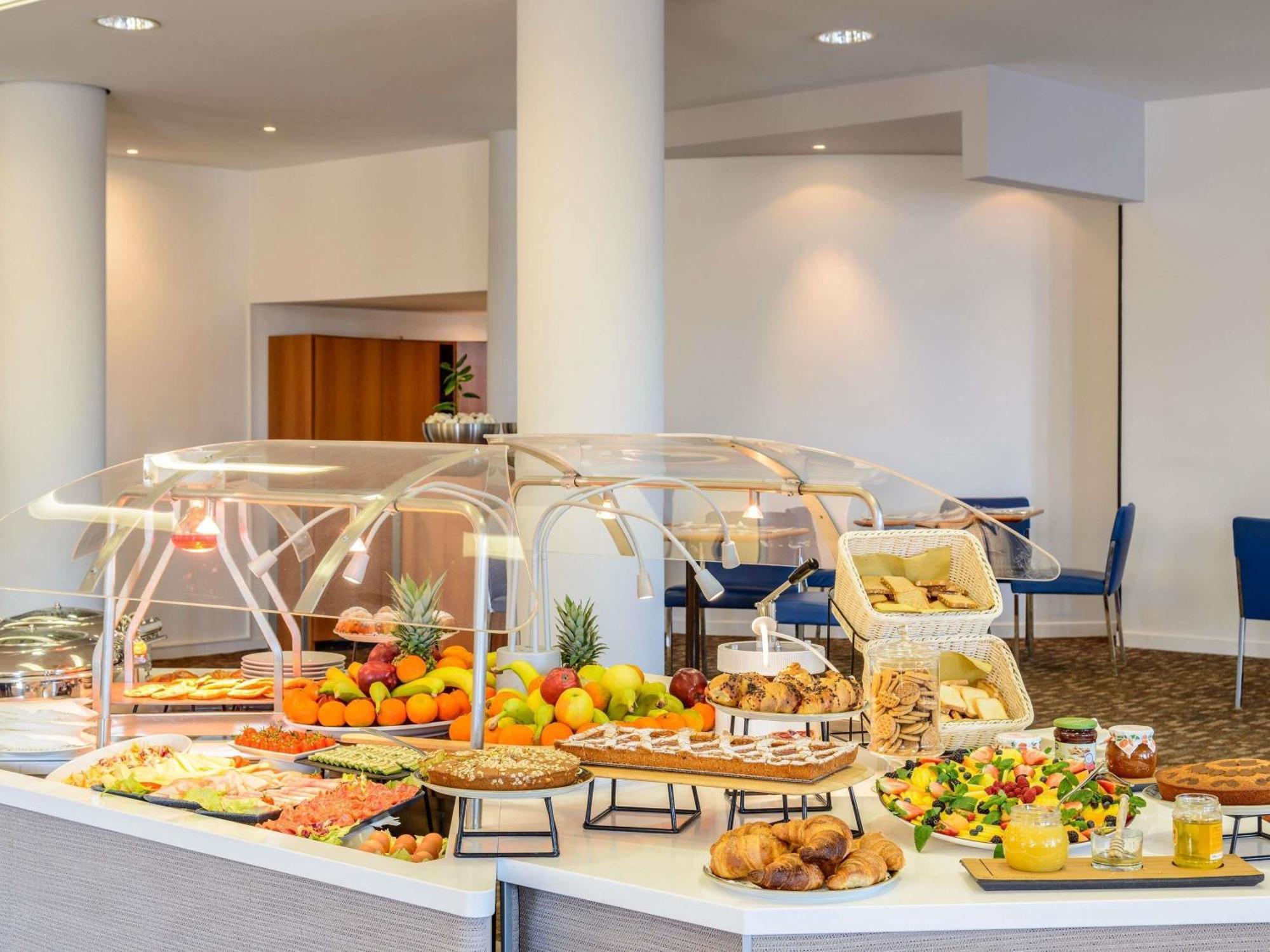 Novotel Torino Corso Giulio Cesare Zewnętrze zdjęcie